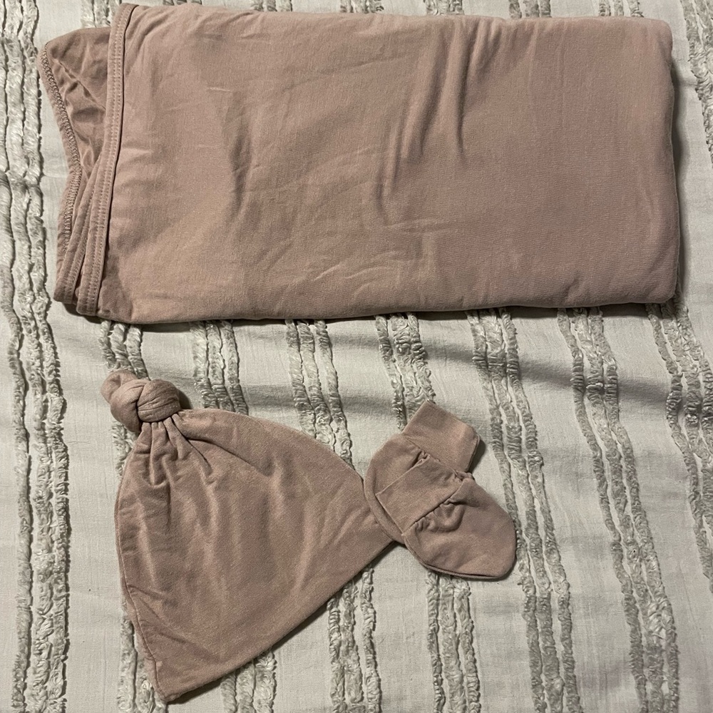 NWOT Lou Lou & Company bundle
